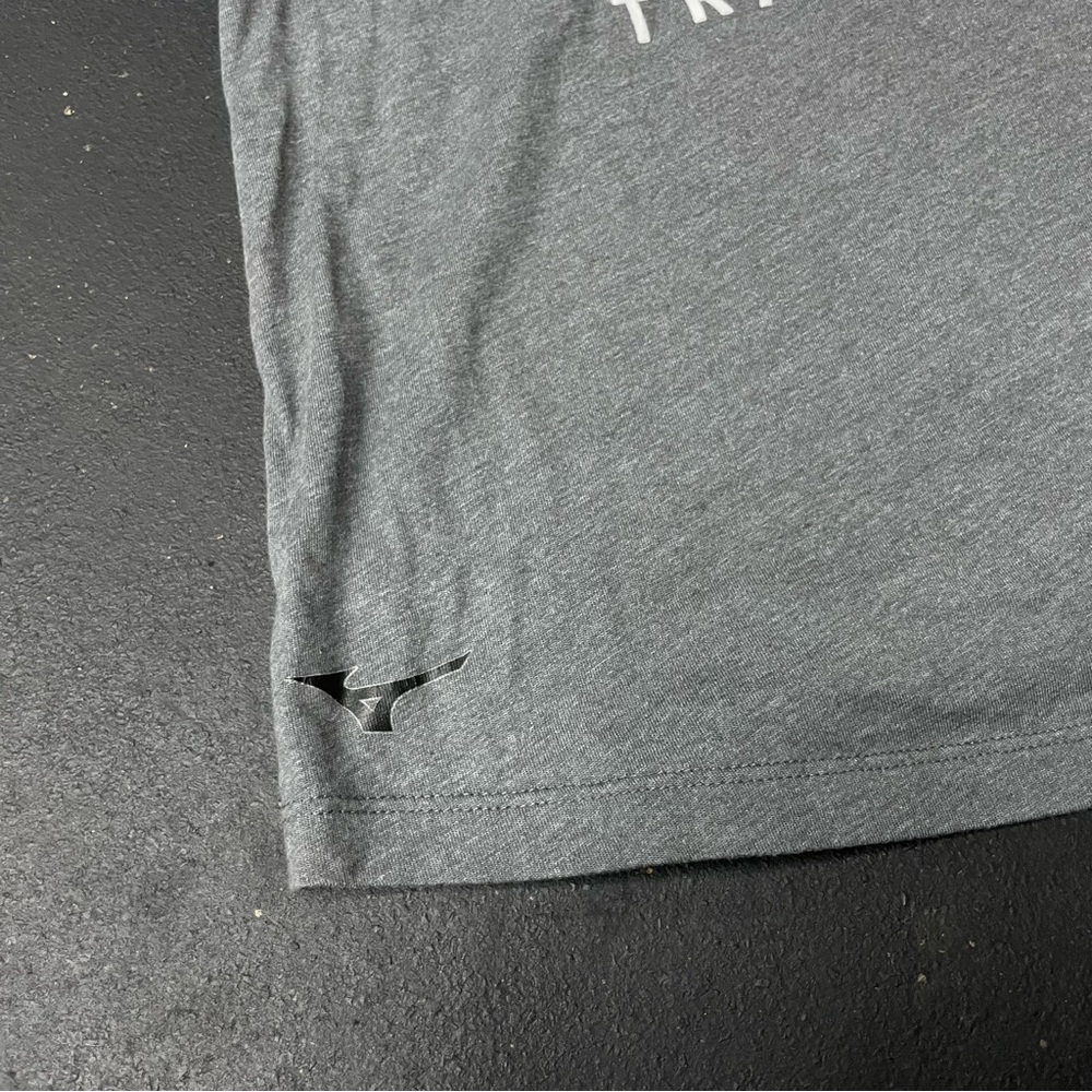 MIZUNO Atlanta Track Club Running Tank size M wmns - Picture 2 of 5